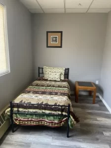 101-32-bedroom