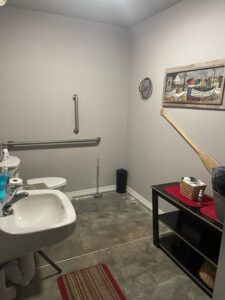 206H-40-bathroom